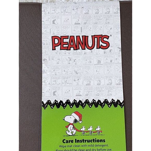 PEANUTS Snoopy Puffer Jacket XL Anti-Fatigue Kitchen Mat 20” X 39” Winter NEW - Picture 15 of 16